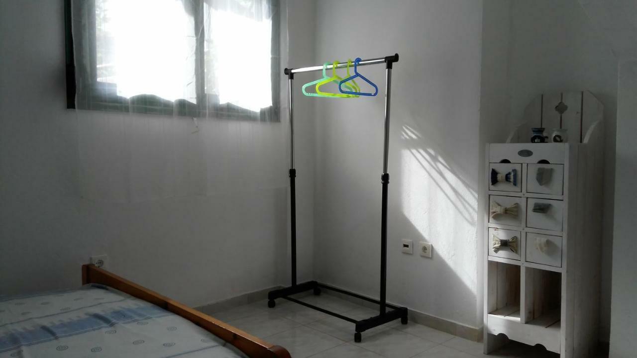 Garden Maisonnette 2-Bedrooms Sleeps 6 Adults 200M From Sandy Beach 艾斯普罗瓦塔 外观 照片